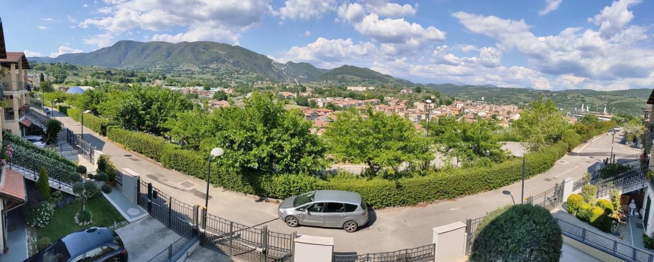 Tana Per Gli Ospiti Apartman Terni Kültér fotó